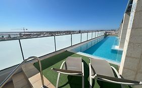 GATU MARISMAS, terraza, parking, piscina y aire acc